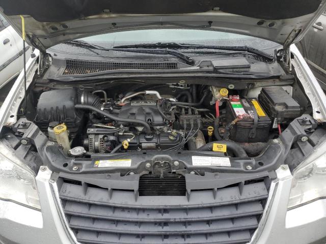 2A8HR44H48R727426 - 2008 CHRYSLER TOWN & COU LX SILVER photo 11