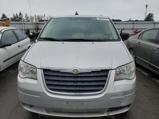 2A8HR44H48R727426 - 2008 CHRYSLER TOWN & COU LX SILVER photo 5