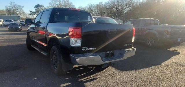 5TFDW5F15DX293999 - 2013 TOYOTA TUNDRA CREWMAX SR5 BLACK photo 3