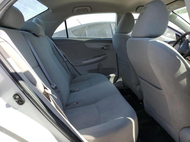 1NXBU4EEXAZ188010 - 2010 TOYOTA COROLLA BASE SILVER photo 10