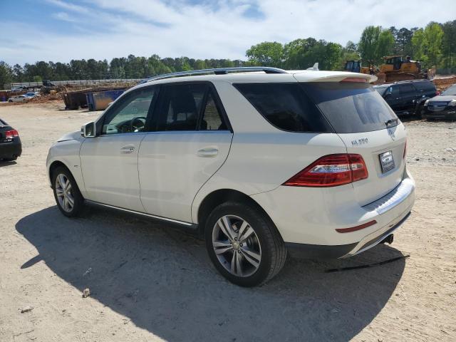 4JGDA5HB9CA010747 - 2012 MERCEDES-BENZ ML 350 4MATIC WHITE photo 2