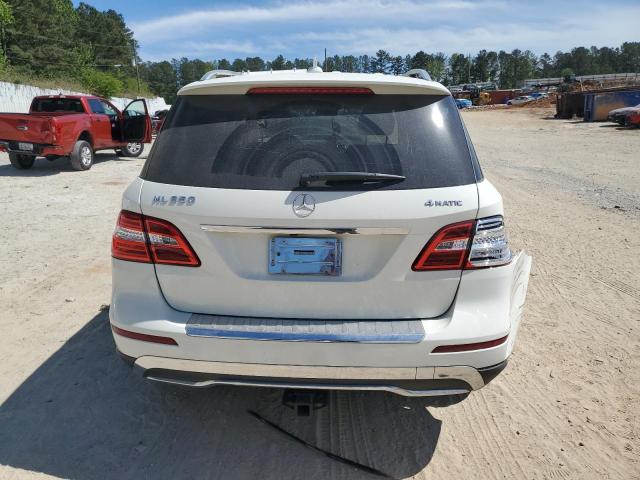 4JGDA5HB9CA010747 - 2012 MERCEDES-BENZ ML 350 4MATIC WHITE photo 6