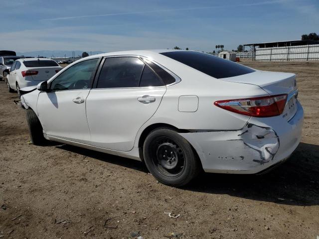 4T1BF1FK0HU357586 - 2017 TOYOTA CAMRY LE WHITE photo 2