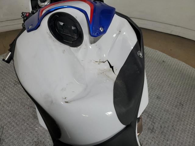 WB10E2306N6G24995 - 2022 BMW S 1000 RR WHITE photo 9