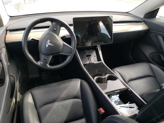 5YJ3E1EA2JF153195 - 2018 TESLA MODEL 3 WHITE photo 8