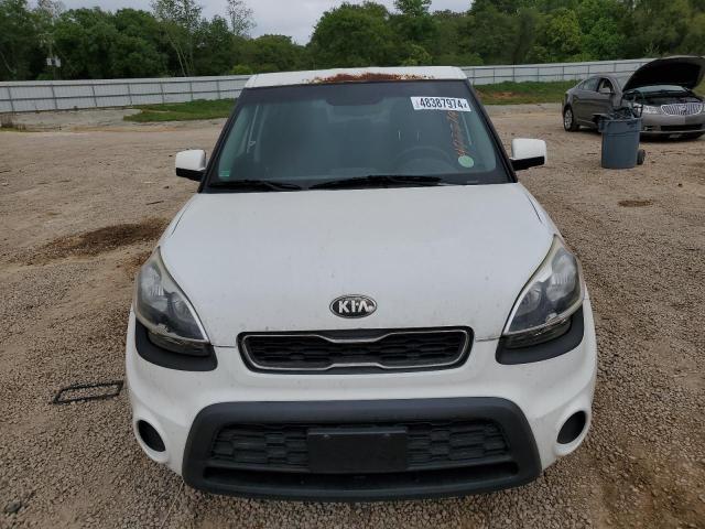 KNDJT2A58D7571668 - 2013 KIA SOUL WHITE photo 5