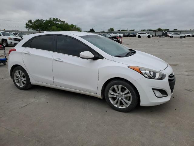 KMHD35LE7DU030409 - 2013 HYUNDAI ELANTRA GT WHITE photo 4