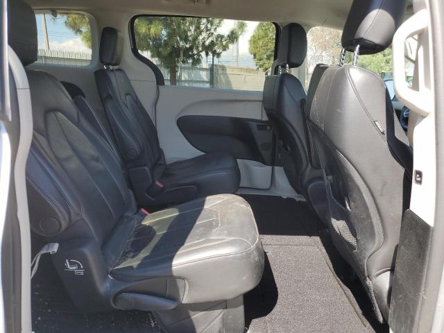 2C4RC1BG7HR533351 - 2017 CHRYSLER PACIFICA TOURING L SILVER photo 11