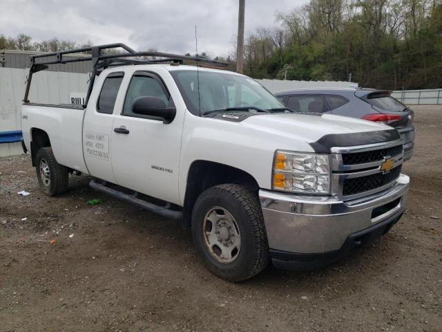 1GC2KVCG5DZ177850 - 2013 CHEVROLET silverado K2500 HEAVY DUTY WHITE photo 4