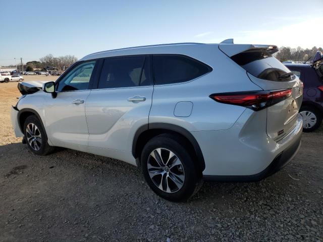 5TDGZRAH2MS065366 - 2021 TOYOTA HIGHLANDER XLE 白色 照片 2