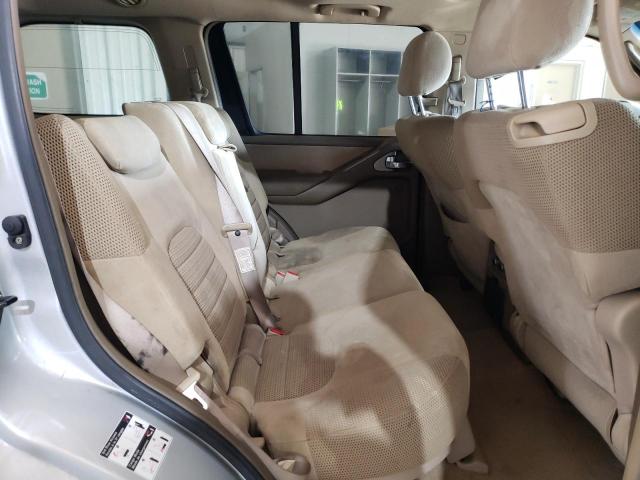 5N1AR18W25C790105 - 2005 NISSAN PATHFINDER LE 银色 照片 11