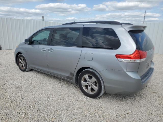 5TDKK3DCXBS079721 - 2011 TOYOTA SIENNA LE SILVER photo 2