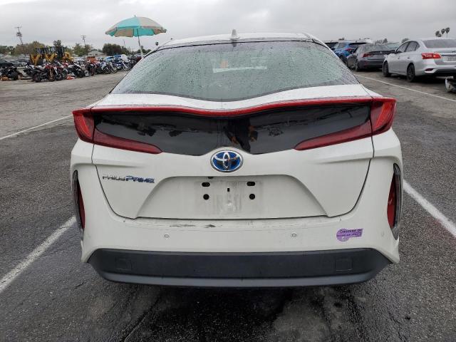 JTDKARFP8K3105675 - 2019 TOYOTA PRIUS PRIM Weiß Foto 6
