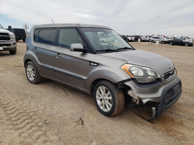 KNDJT2A58D7625728 - 2013 KIA SOUL GRAY photo 4