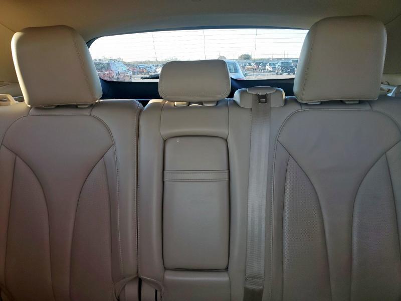 5LMCJ2D90KUL37996 - 2019 LINCOLN MKC SELECT WHITE photo 10