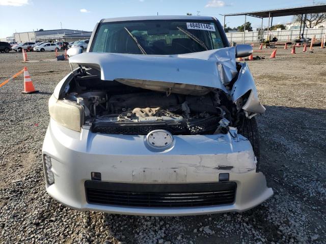 JTLZE4FE1DJ045746 - 2013 TOYOTA SCION XB 银色 照片 5