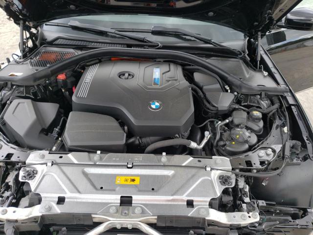 3MW5P7J06N8C78016 - 2022 BMW 330E BLACK photo 11