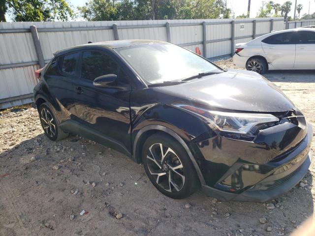 NMTKHMBX1JR011184 - 2018 TOYOTA C-HR XLE BLACK photo 4