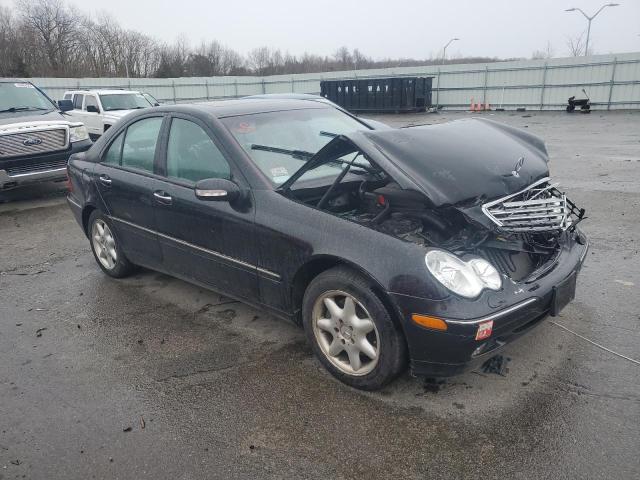 WDBRF64J74F489395 - 2004 MERCEDES-BENZ C 320 BLACK photo 4