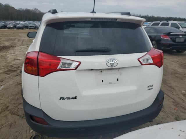 JTMRFREV7FJ034468 - 2015 TOYOTA RAV4 XLE WHITE photo 6