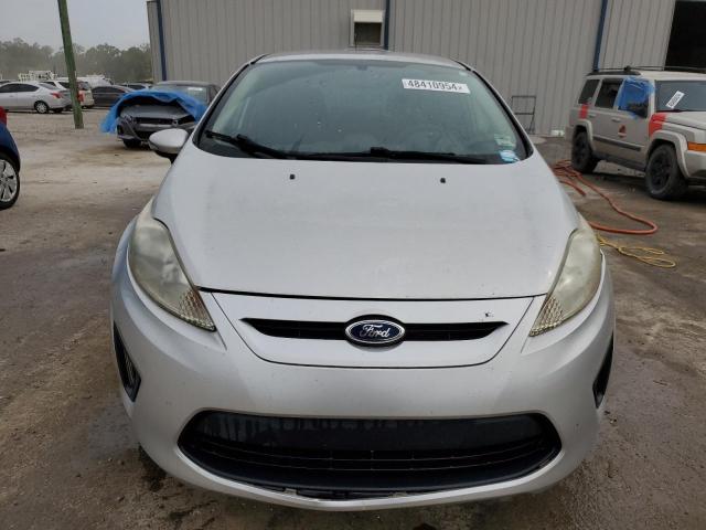 3FADP4EJ0DM218812 - 2013 FORD FIESTA SE SILVER photo 5