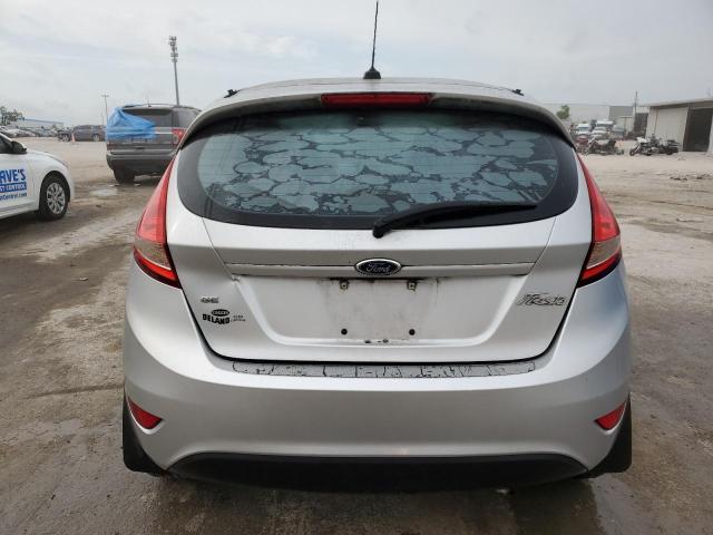 3FADP4EJ0DM218812 - 2013 FORD FIESTA SE SILVER photo 6