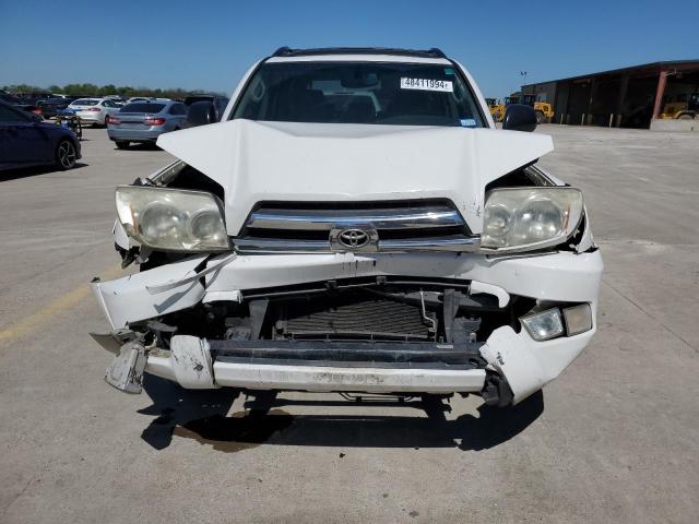 JTEZU14R450044922 - 2005 TOYOTA 4RUNNER SR5 WHITE photo 5