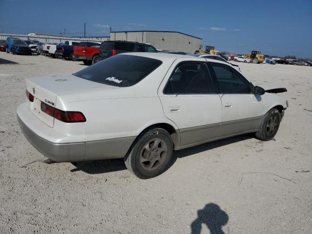 JT2BG28K8X0347312 - 1999 TOYOTA CAMRY LE WHITE photo 3