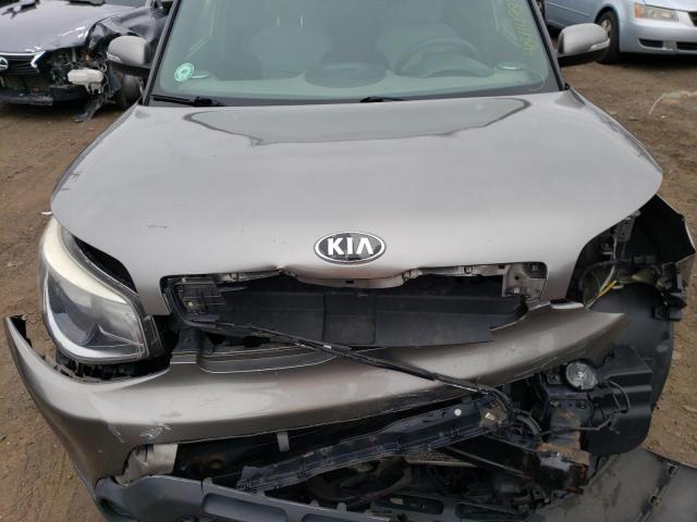 KNDJP3A54E7060325 - 2014 KIA SOUL + GRAY photo 11