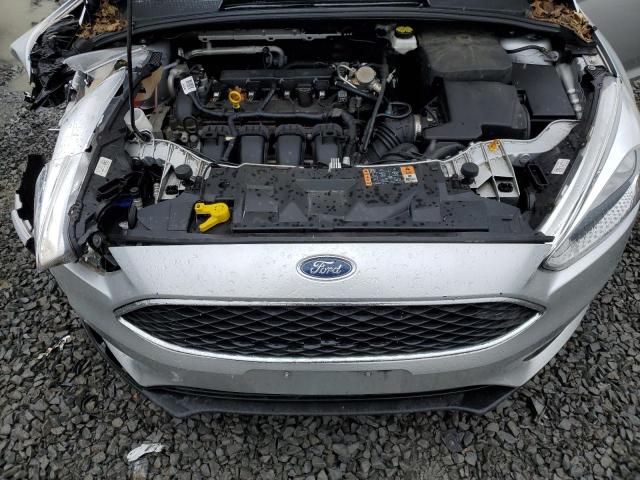 1FADP3K26JL237823 - 2018 FORD FOCUS SE SILVER photo 11