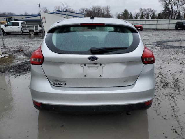 1FADP3K26JL237823 - 2018 FORD FOCUS SE SILVER photo 6