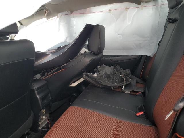 2T1BURHE3JC044308 - 2018 TOYOTA COROLLA L BLUE photo 10