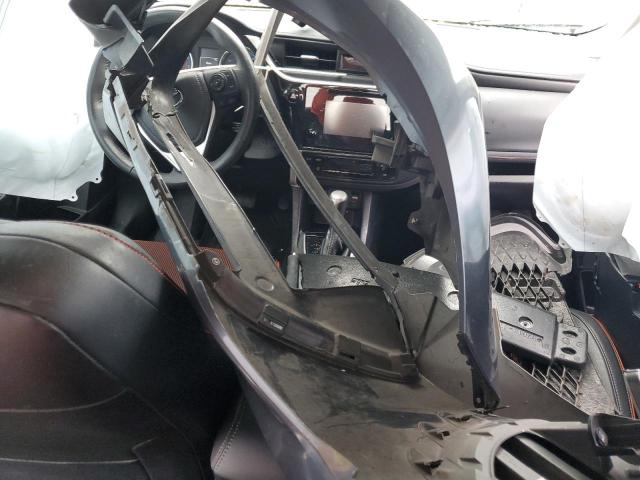 2T1BURHE3JC044308 - 2018 TOYOTA COROLLA L BLUE photo 8