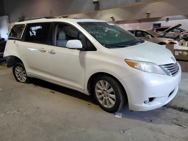 5TDYK3DC9BS027068 - 2011 TOYOTA SIENNA XLE WHITE photo 4