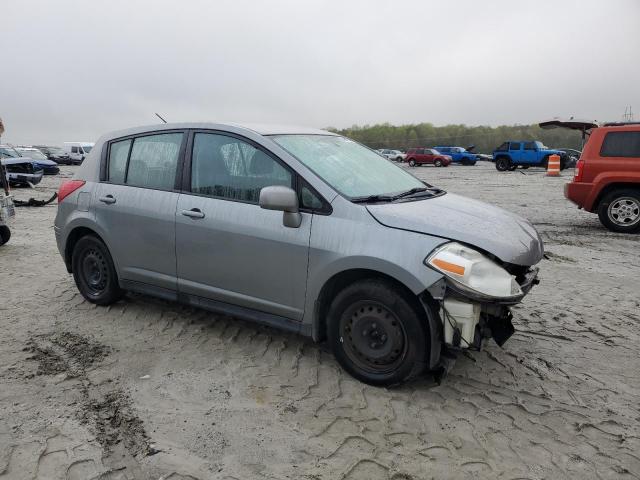 3N1BC13EX9L492987 - 2009 NISSAN VERSA S GRAY photo 4