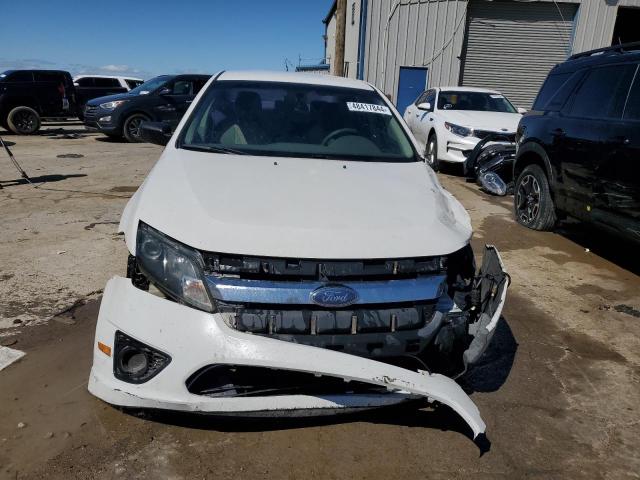 3FAHP0GA1AR259181 - 2010 FORD FUSION S WHITE photo 5