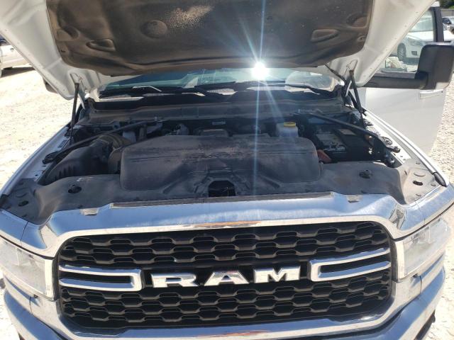 3C6UR5JL2NG271584 - 2022 RAM 2500 BIG HORN/LONE STAR WHITE photo 11