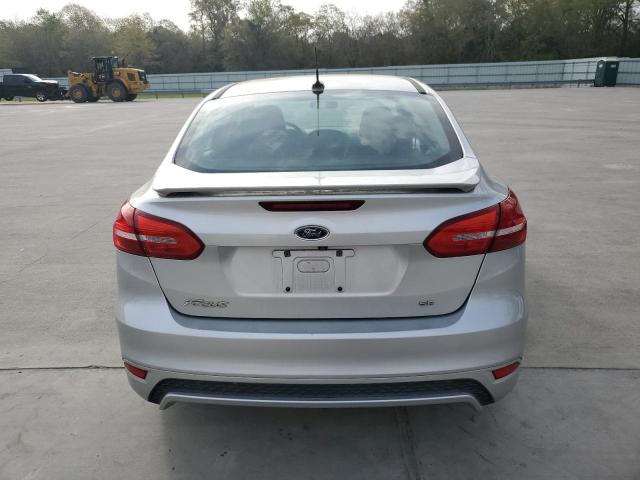 1FADP3F26FL261735 - 2015 FORD FOCUS SE SILVER photo 6