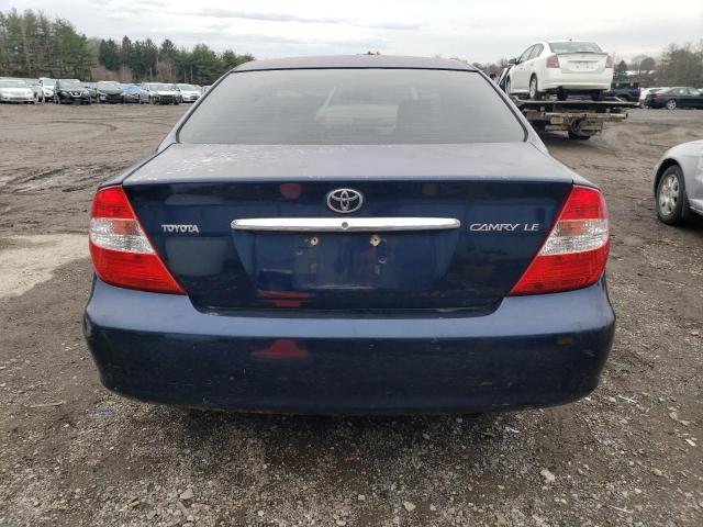 4T1BE32K32U636686 - 2002 TOYOTA CAMRY LE BLUE photo 6