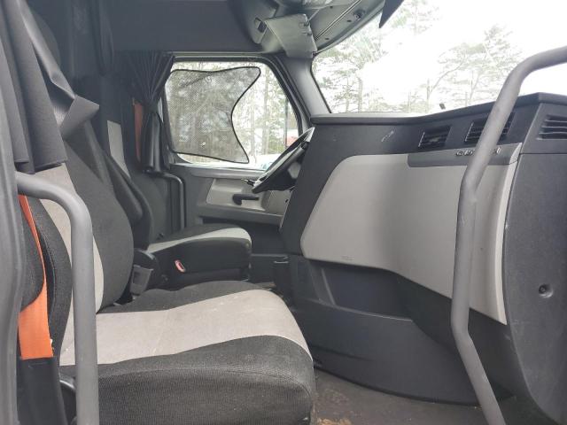 3AKJHHDR3KSKA9411 - 2019 FREIGHTLINER CASCADIA 1 თეთრი ფოტო 5