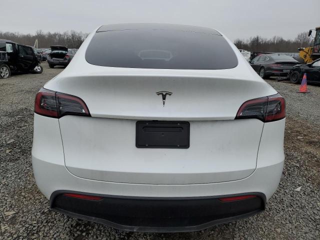 7SAYGDED2PF923581 - 2023 TESLA MODEL Y WHITE photo 6