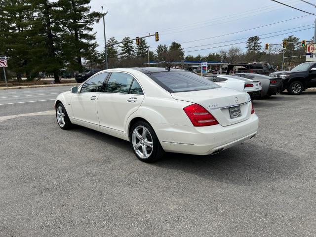 WDDNG9EB9CA466207 - 2012 MERCEDES-BENZ S 550 4MATIC WHITE photo 3