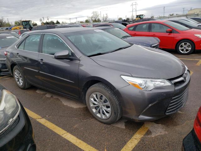 4T4BF1FK7GR556302 - 2016 TOYOTA CAMRY LE GRAY photo 4