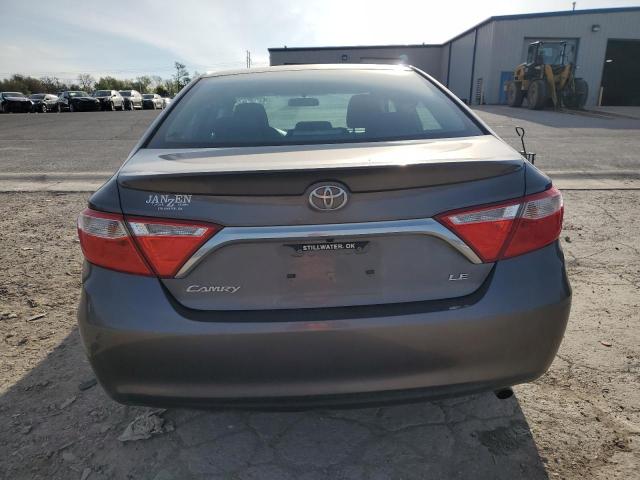 4T4BF1FK7GR556302 - 2016 TOYOTA CAMRY LE GRAY photo 6