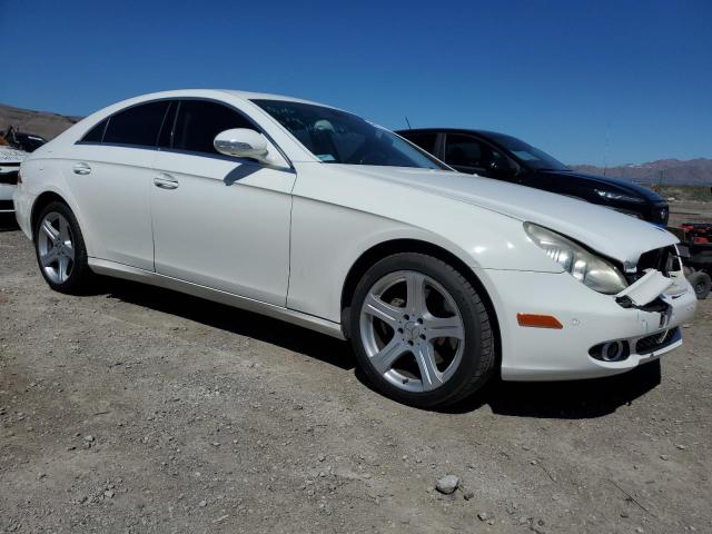 WDDDJ75X76A037844 - 2006 MERCEDES-BENZ CLS 500C WHITE photo 4