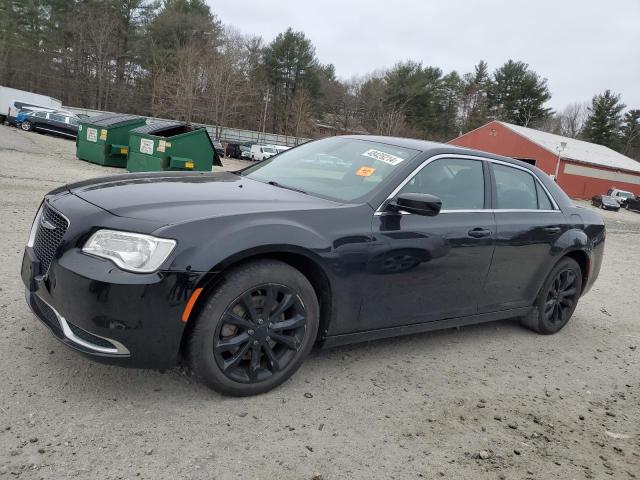 2017 CHRYSLER 300 LIMITED, 