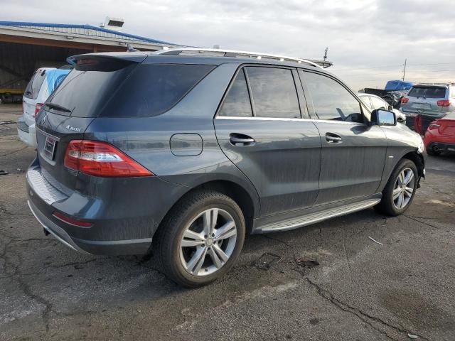 4JGDA5HB8CA046879 - 2012 MERCEDES-BENZ ML 350 4MATIC GRAY photo 3