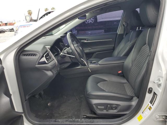 4T1G11AK3PU103011 - 2023 TOYOTA CAMRY SE NIGHT SHADE WHITE photo 7