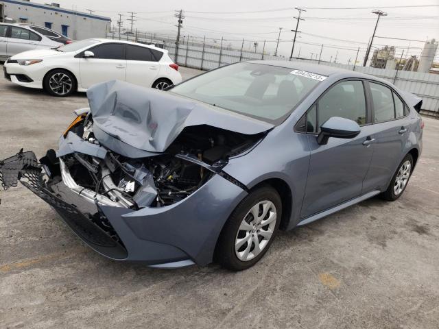 5YFEPMAE0NP283192 - 2022 TOYOTA COROLLA LE SILVER photo 1