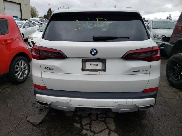 5UXTA6C04M9F95155 - 2021 BMW X5 XDRIVE45E WHITE photo 6